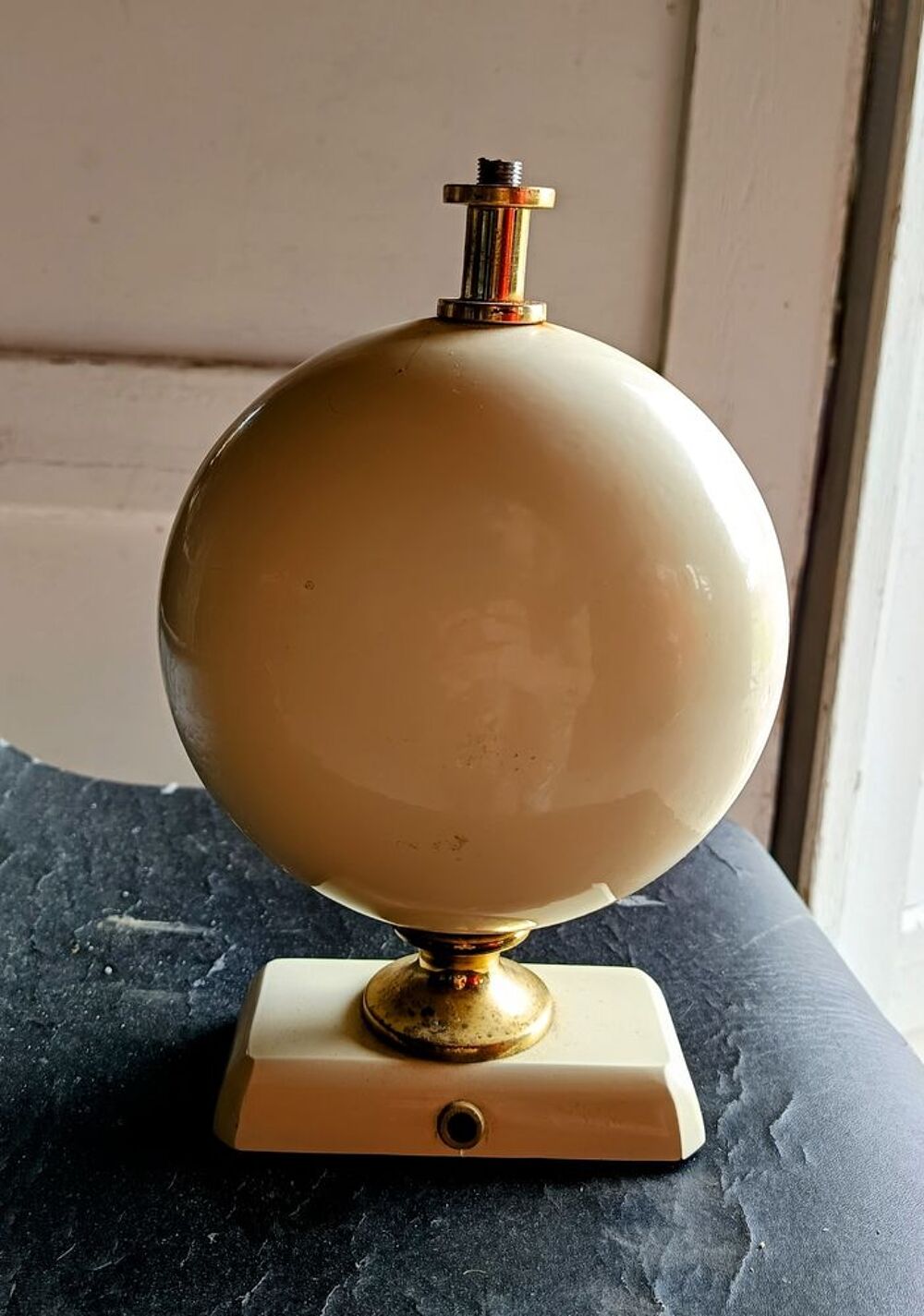 pied de lampe vintage. Décoration