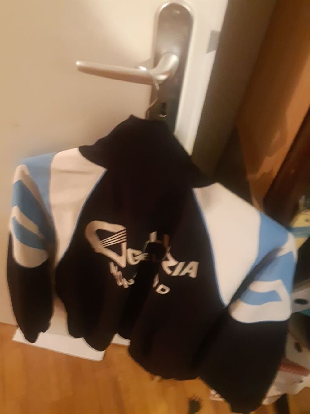 Surv&ecirc;tement haut Adidas homme taille L Vêtements