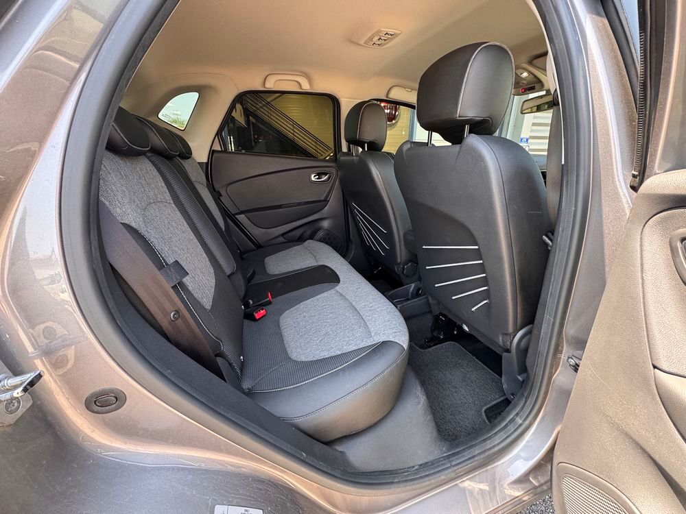 Captur TCe 90 - 19 Business 2020 occasion 84290 Sainte-C&eacute;cile-les-Vignes