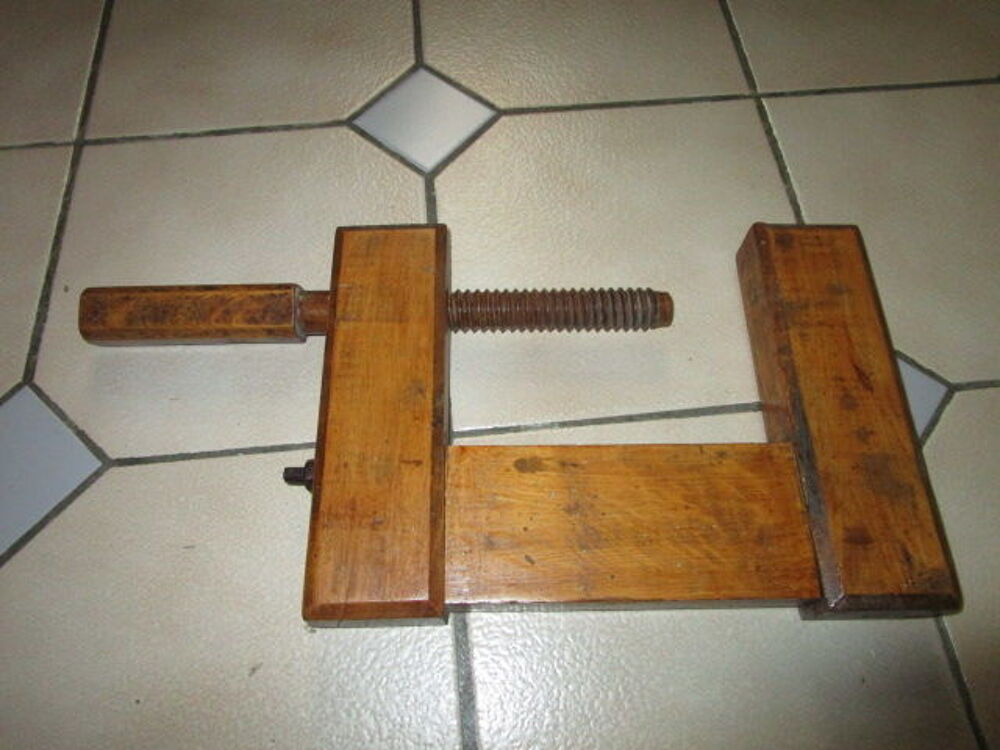SERRE JOINT Bricolage