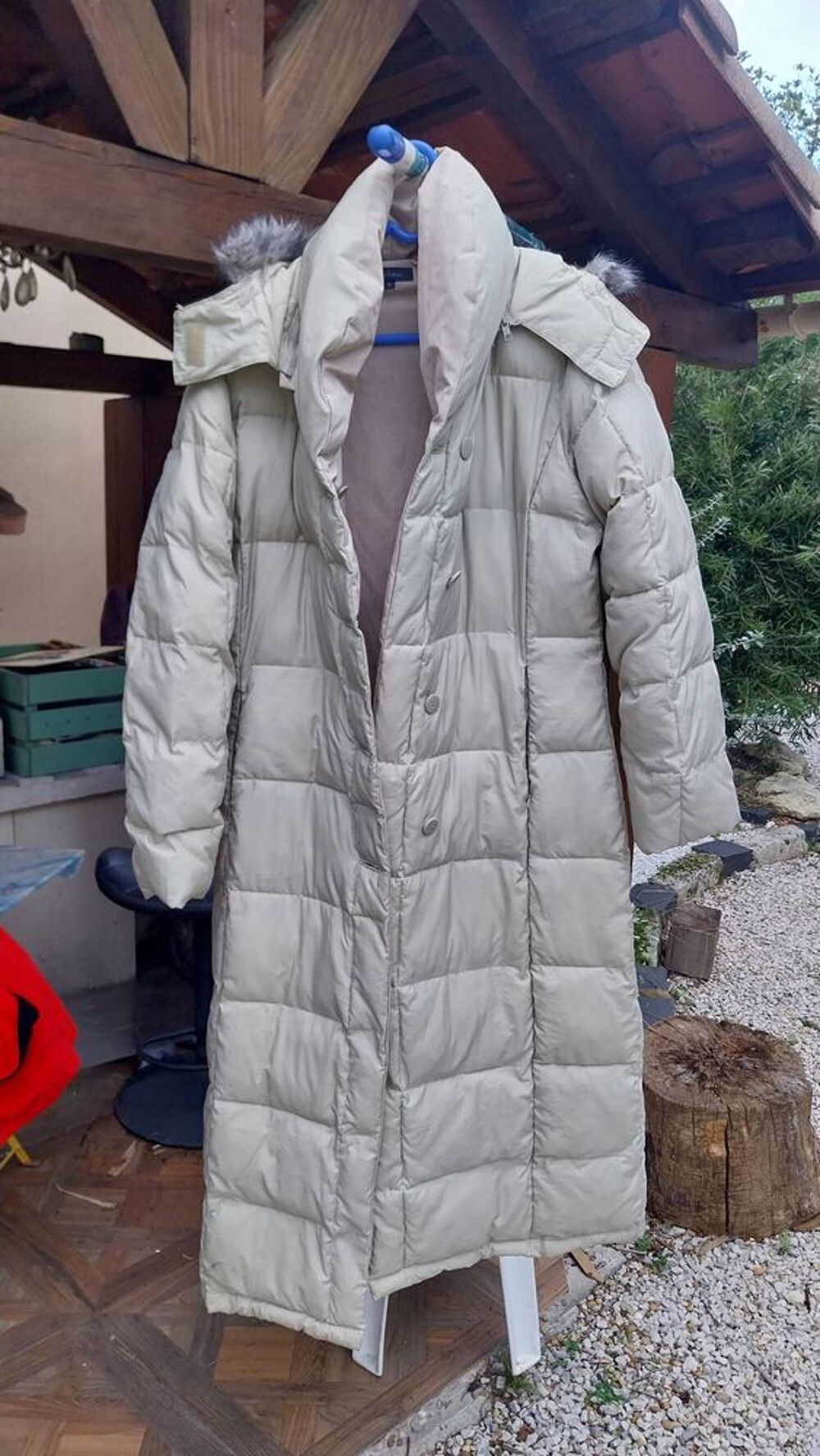 Doudoune &agrave; capuche Vêtements