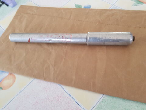 Pompe � v�lo manuelle RETRO 1950  TBE 15 Frontignan (34)