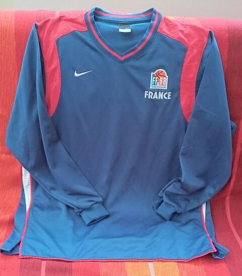 Basket ball: maillot manches longues FRANCE  NIKE Bleu  20 Savigny-sur-Orge (91)