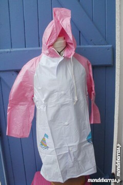 Imperméable neuf 2 ans 3 ans ou 5 ans 3 Montauban (82)