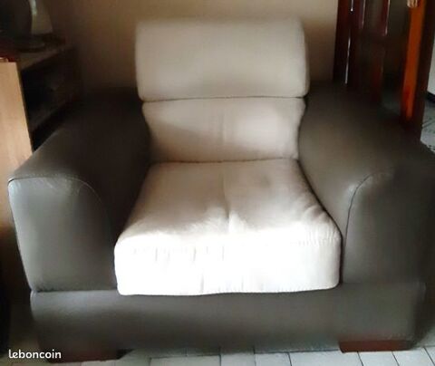 FAUTEUIL modle MENTON Univers du cuir - 2013 0 Le Taillan-Mdoc (33)
