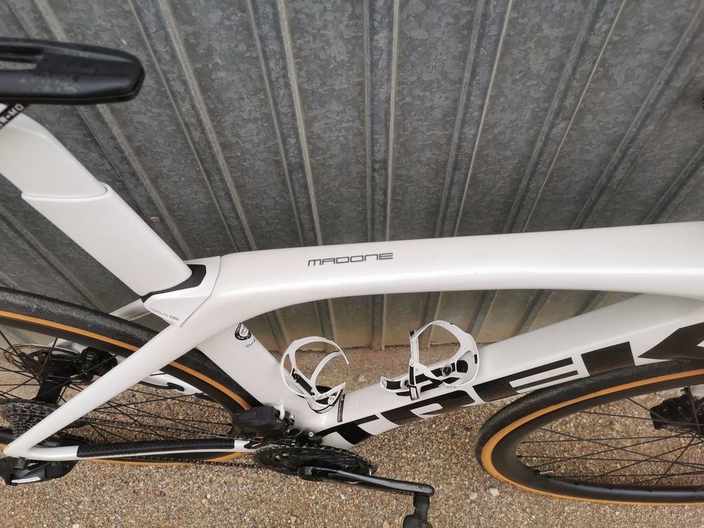 TREK MADONE SLR 7 de MARS 2024. Vélos