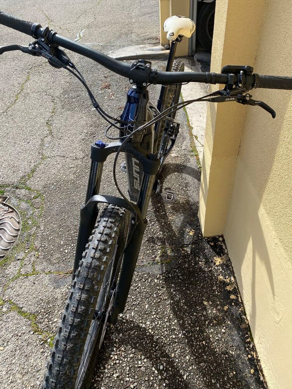vtt &eacute;lectrique sunn flash s1 29pouces semi rigide taille S . Vélos