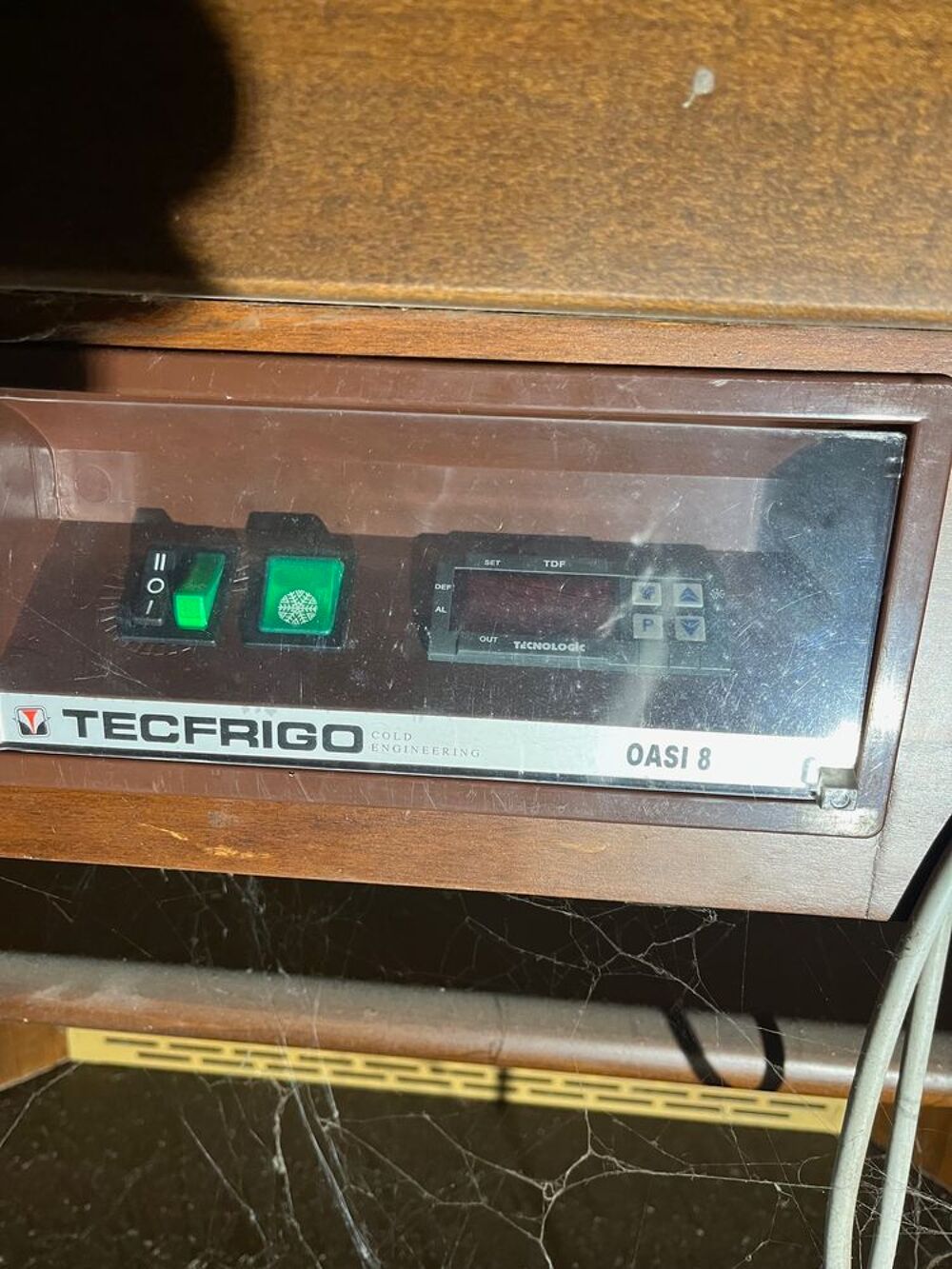 Desserte/Saladier OASI 8 Tec frigo tr&egrave;s peu servi Electroménager