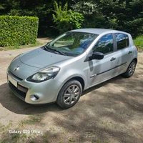 Annonce voiture Renault Clio III 5990 