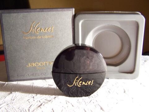 Miniature de parfum bouchon transparent Silence de Jacomo 6 Plaisir (78)