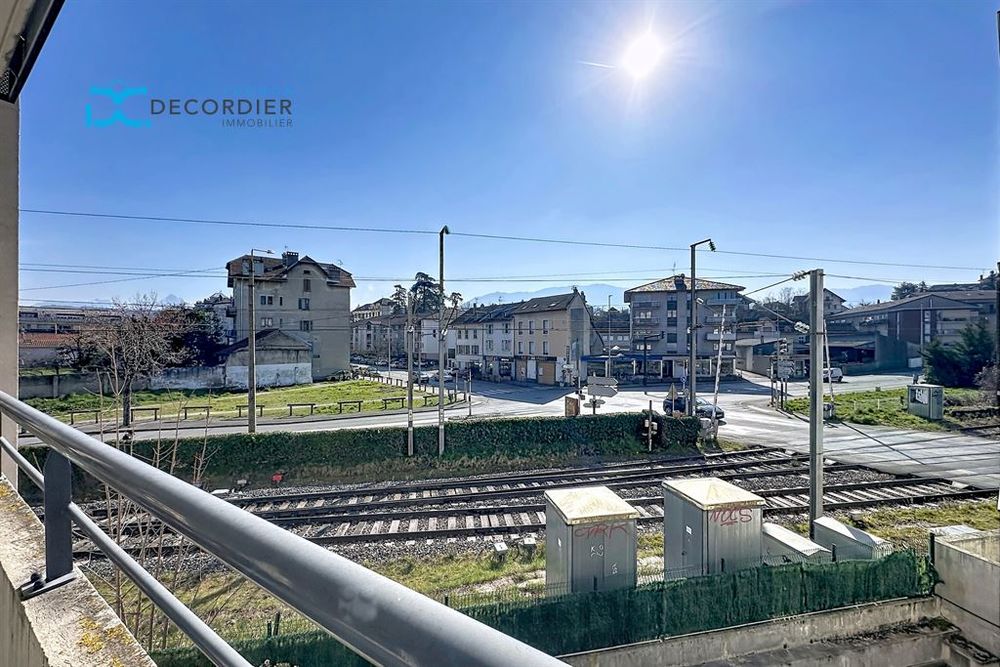 Vente Appartement T3 LUMINEUX DE 61,35M² – PROCHE CENTRE-VILLE & GARE – CAVE - 2 PARKINGS COUVERTS ! Thonon les bains