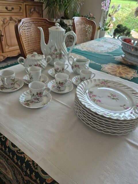 service café  & dessert porcelaine Haviland motif Eglantine 300 Maresquel-Ecquemicourt (62)