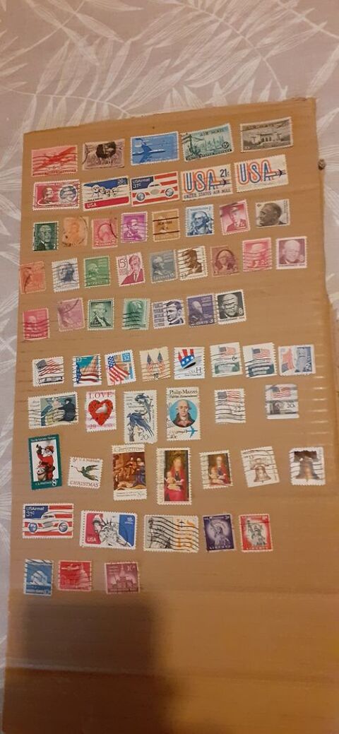 Lot de 105 timbres Amrique 1 Grisolles (82)
