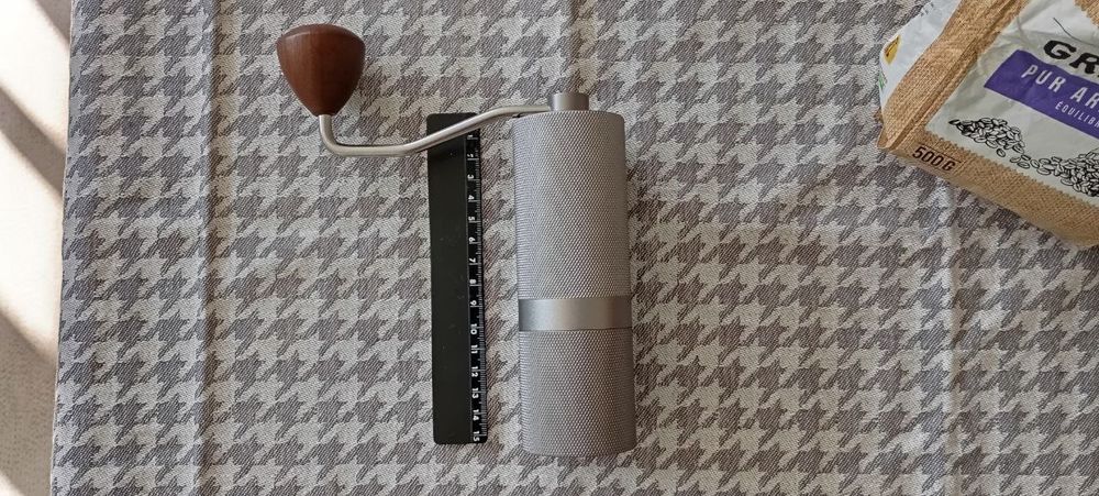 Moulin &agrave; caf&eacute; manuel robuste ? Meules en acier inox ? r&eacute;glag Cuisine