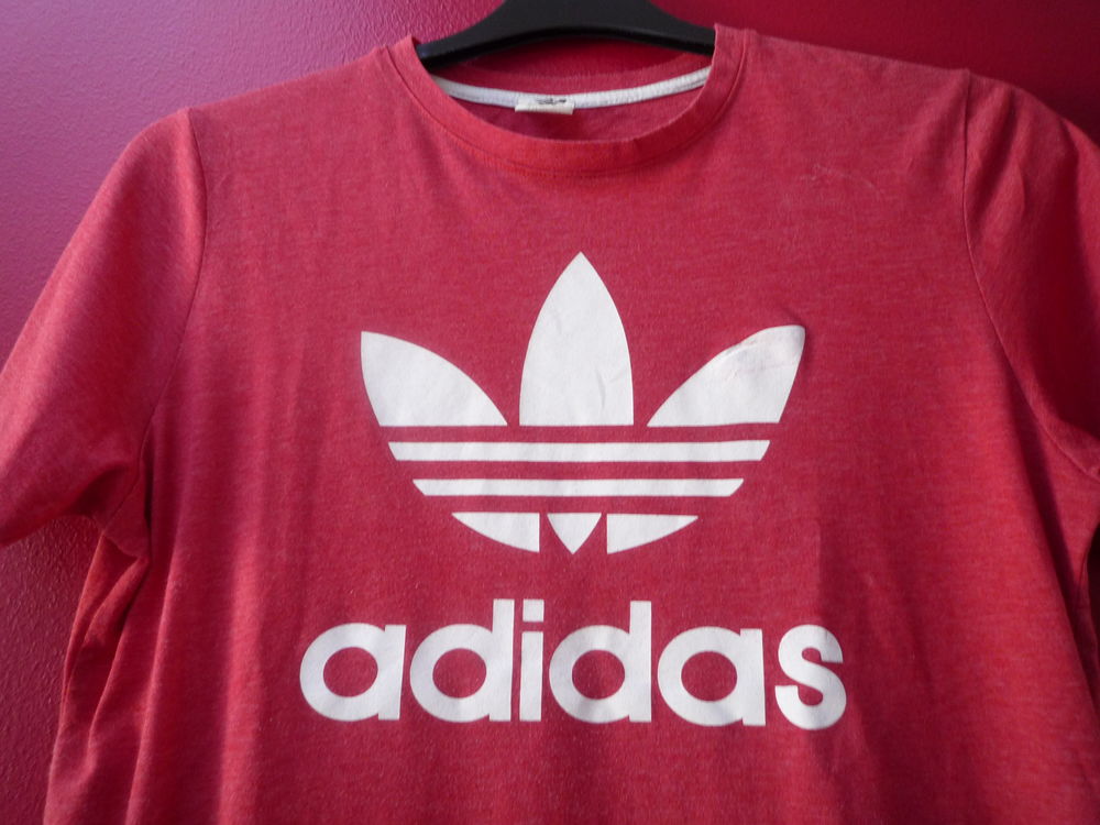 lot de t/shirts. Vêtements enfants