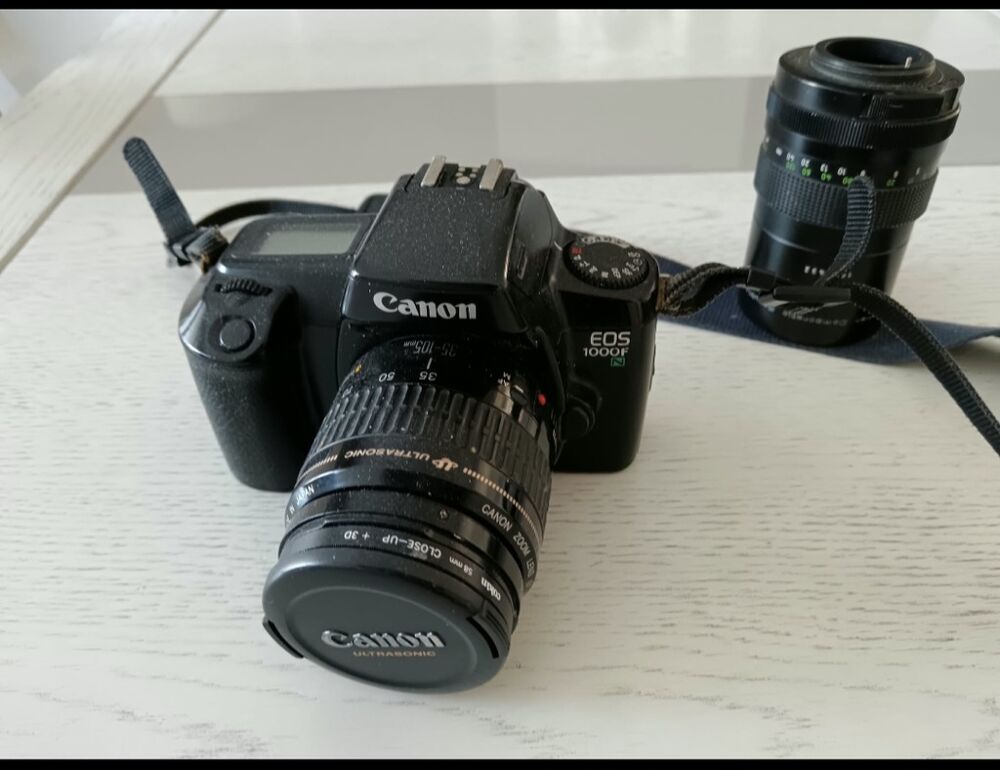 Appareil photo argentique Canon EOS 1000F + objectifs Photos/Video/TV
