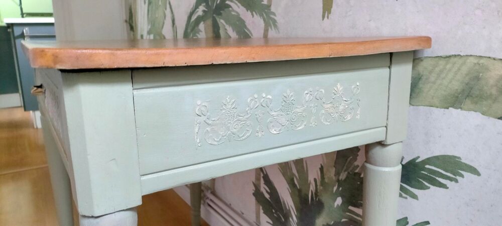Bureau relook&eacute; Meubles