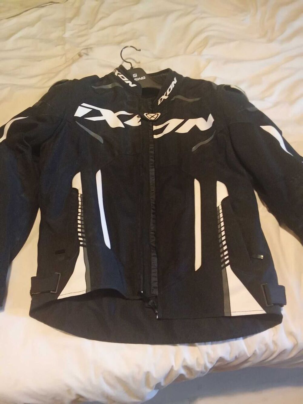 veste moto &eacute;tat neuf Vêtements