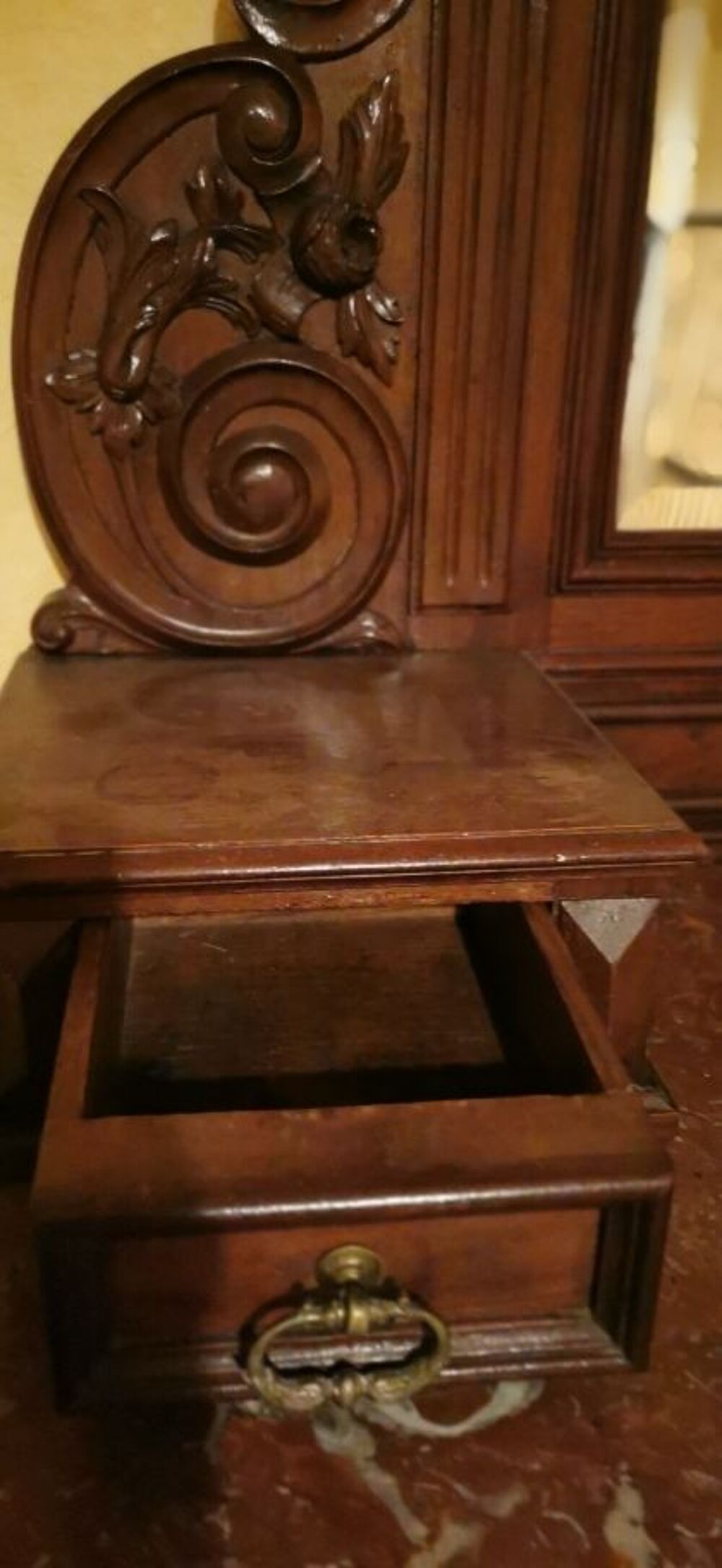 Commode coiffeuse bois massif et marbre rose ancienne Meubles