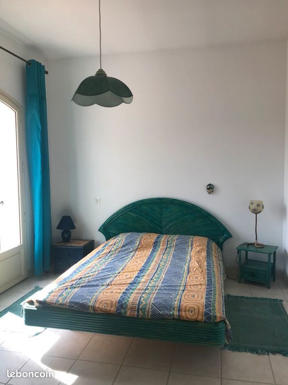 Lit double &amp; commode &amp; chevet en rotin haut de gamme Meubles