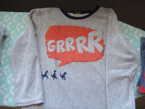 Lot de 2 pyjamas  + 4 hauts de pyjamas + 1 bas 6 ans garon 8 Cernay (68)