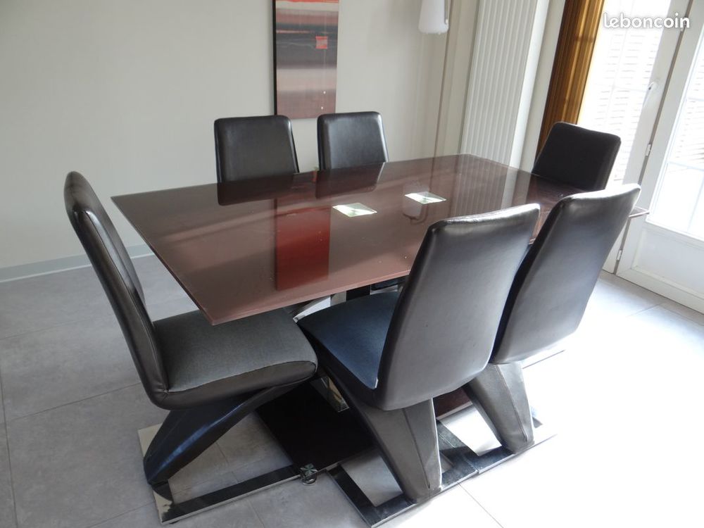 Belle table en verre rectangulaire 6 PERS Meubles