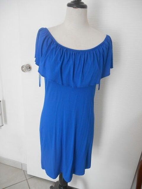 Tres jolie robe  bleue , style CARMEN, T=38/40    BODY FLIRT 15 Violaines (62)