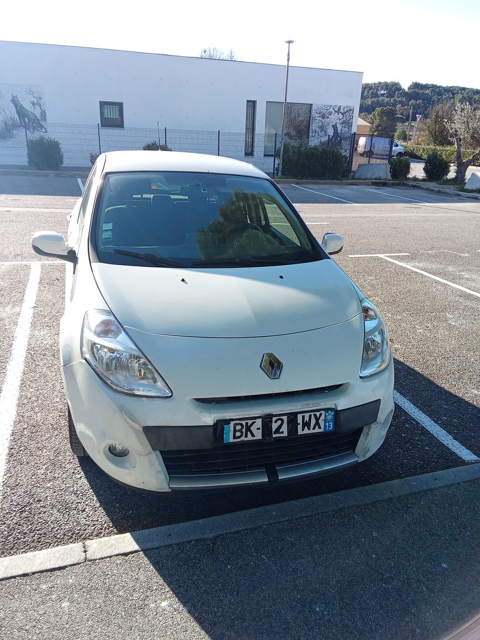 Renault Clio III dCi 70 115g eco2 20th 2011 occasion Le Castellet 83330