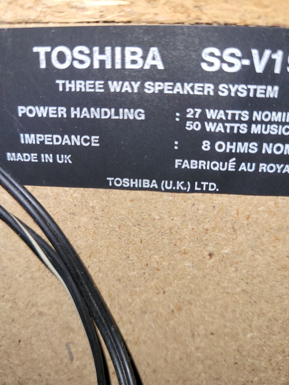 2 Baffes TOSHIBA Audio et hifi