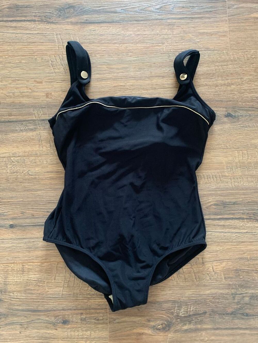 Maillot femme 1 pi&egrave;ce couleur noir Vêtements