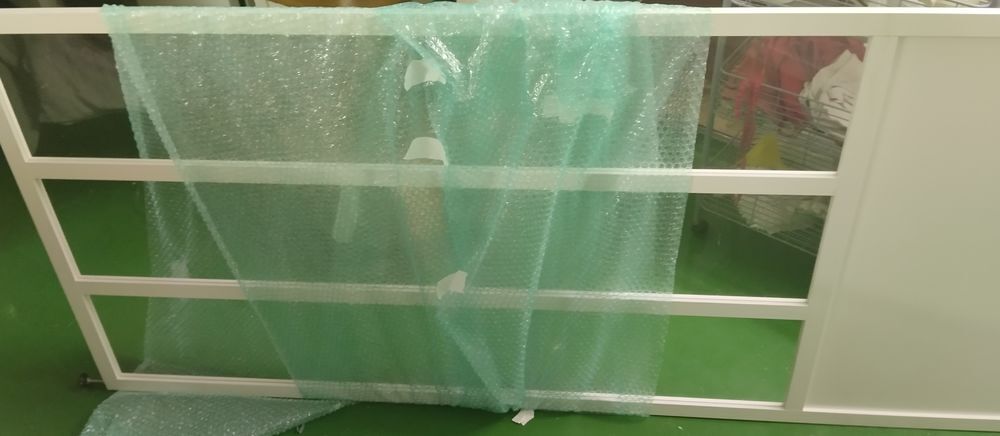 Cloison neuf avec vitre en verre 234x80 Meubles