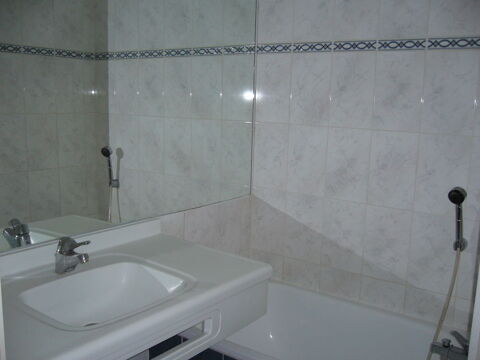   Studio fonctionnel ? proche commodit�s et transports Appartement - 1 pi�ce(s) - 16 m�