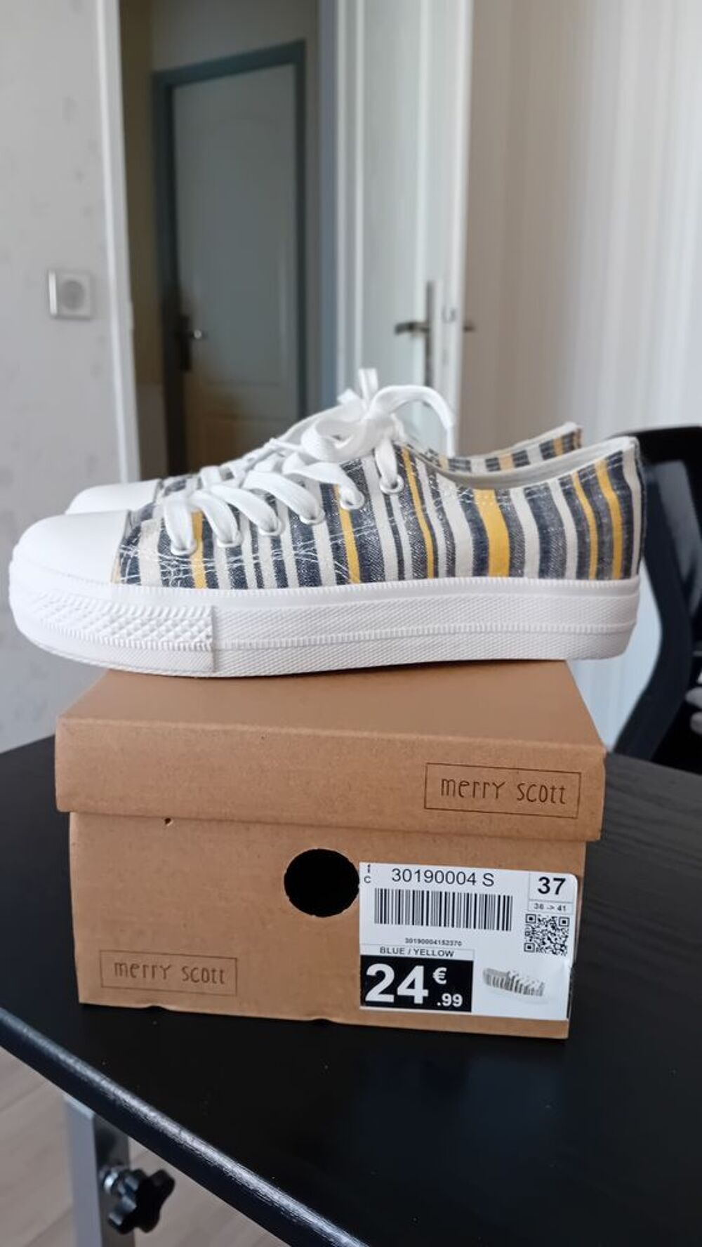 BASKETTS RAYEES EN TOILE Chaussures