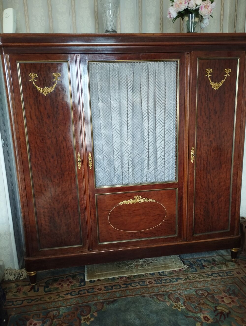 Vaisselier acajou style 1er Empire. Meubles