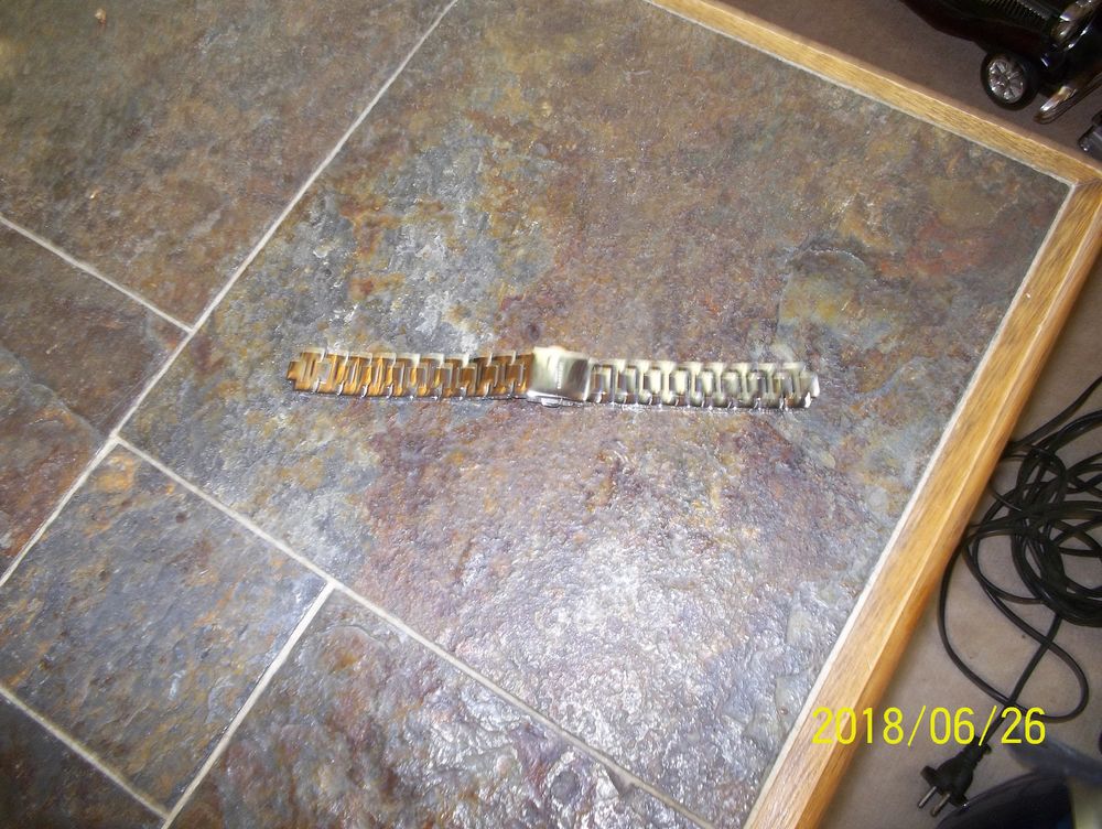un bracelet de montre neuf Bijoux et montres