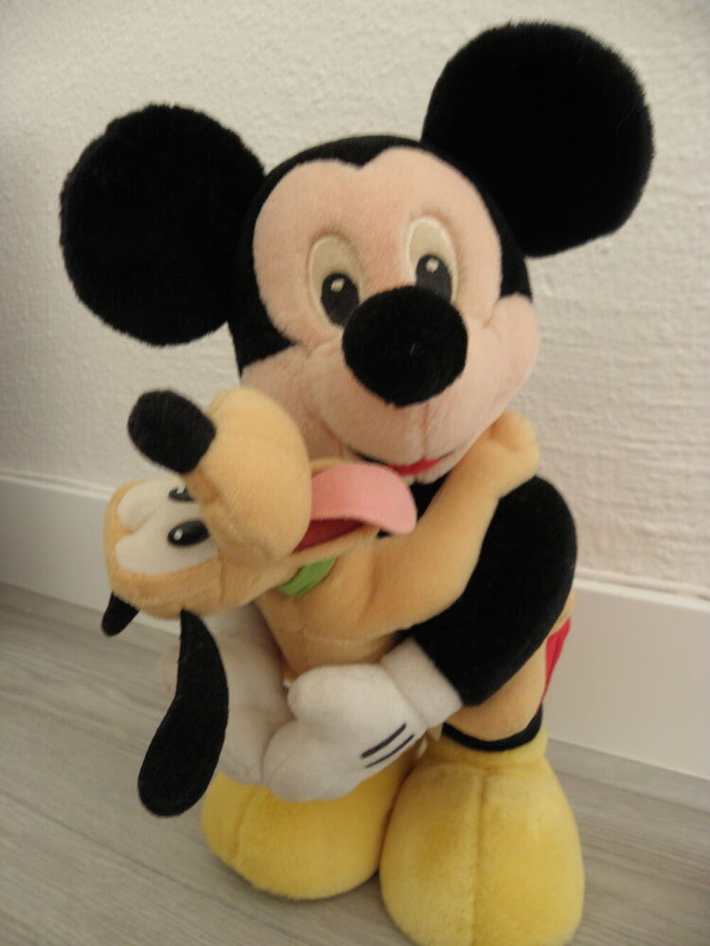 Mickey avec Pluto Disney VINTAGE 
