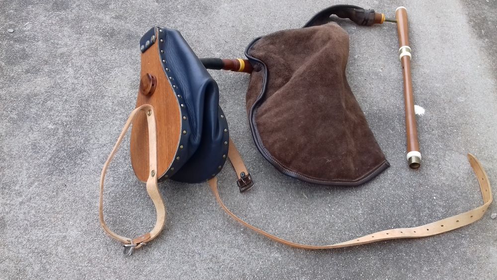 Uileann pipes practice Instruments de musique