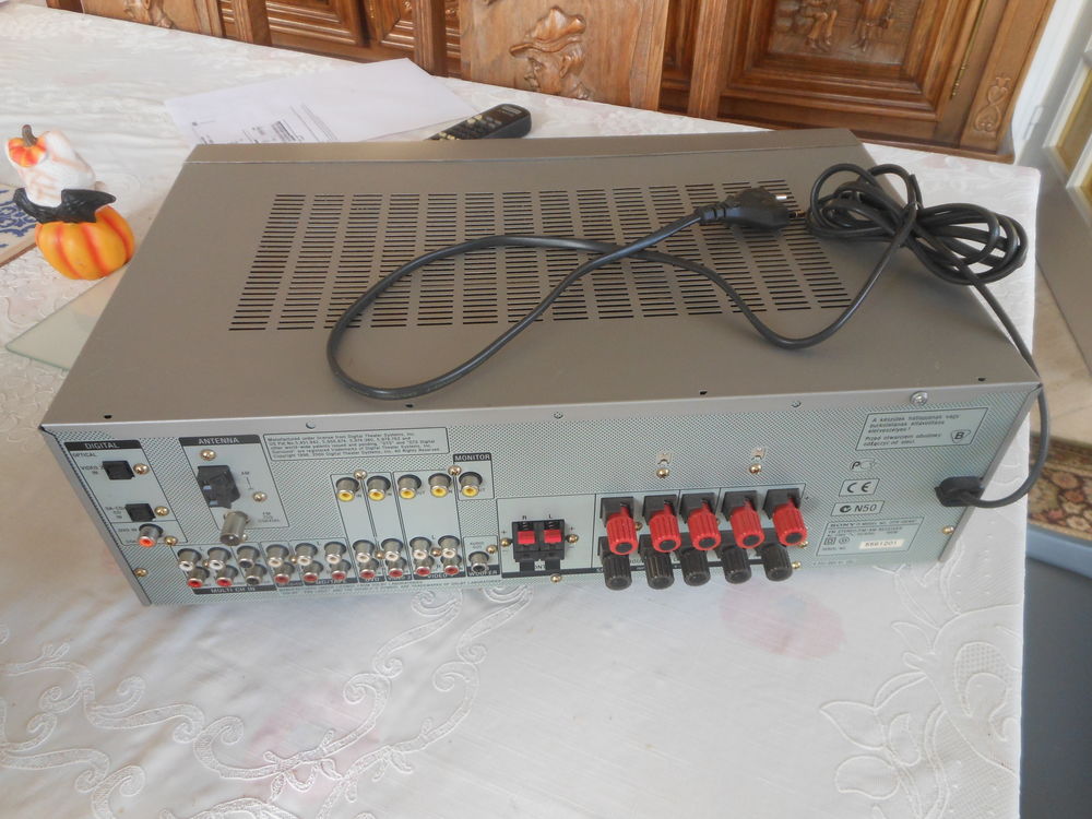 Ampli Tuner St&eacute;r&eacute;o FM AM Sony STR-DE497 Tr&egrave;s bon &eacute;tat Audio et hifi