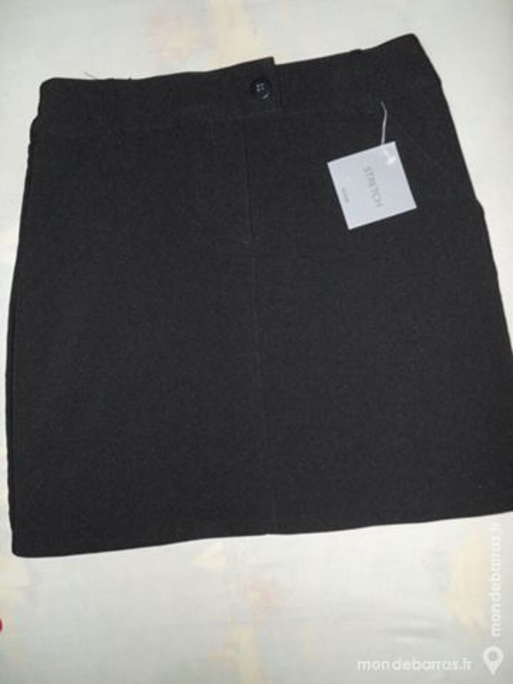 Jupe noire KIABI WOMAN T 36, neuve Vêtements