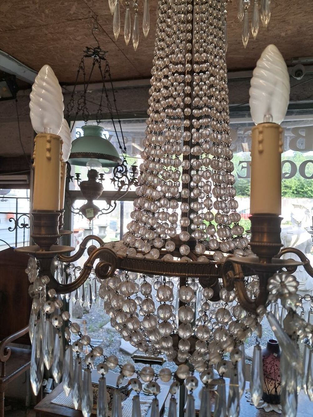 Lustre ancien &agrave; pampille Meubles
