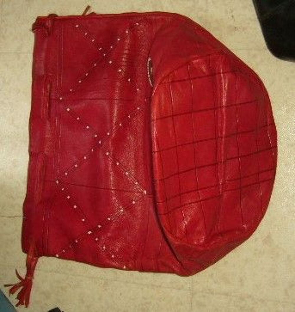 Sac bag africain cuir rouge tiss&eacute; main excellent &eacute;tat Maroquinerie