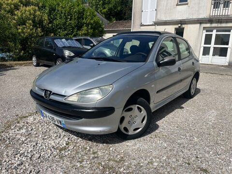 Peugeot 206 1.4 ESSENCE XT PREMIUM - DISTRIBUTION NE
