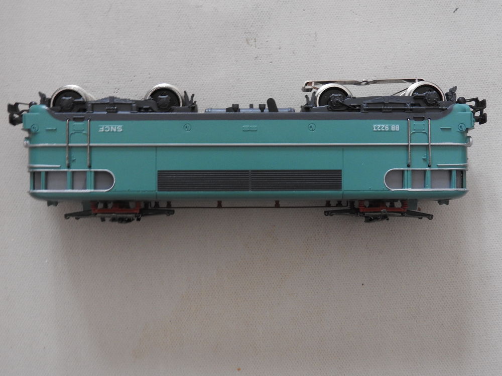 Echelle HO - M&auml;rklin Loco &eacute;lectrique BB 9223 SNCF r&eacute;f. 3038 