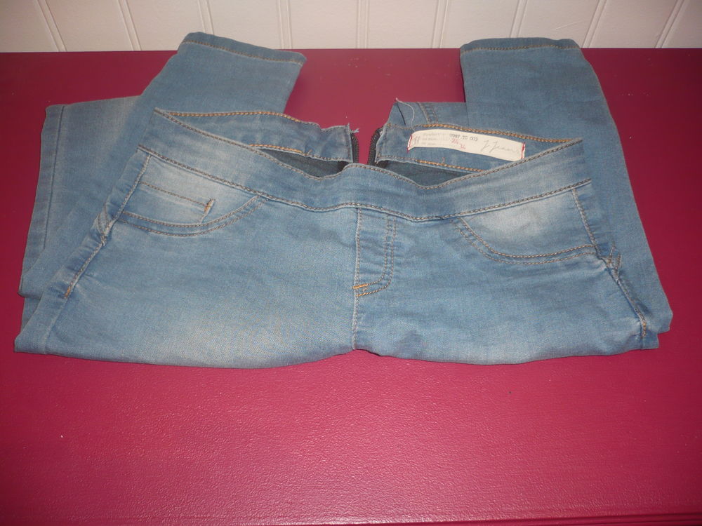 PANTALON JEAN TAILLE 34 Vêtements