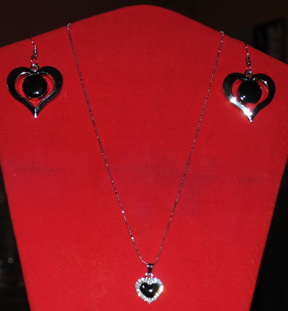 Saisissez le titre de votre objet. Bijoux et montres