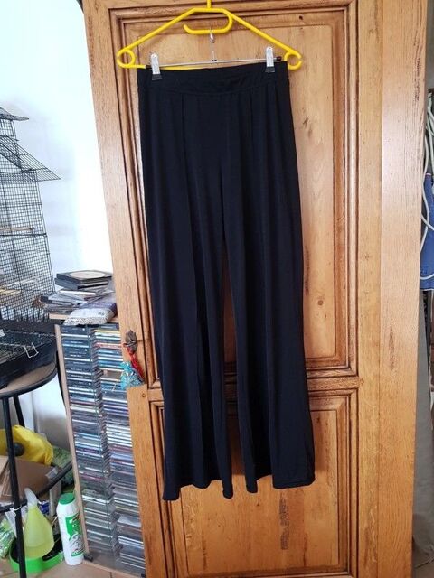 Pantalon fluide noir tres bon etat marque un extenso taille 6 Viriat (01)