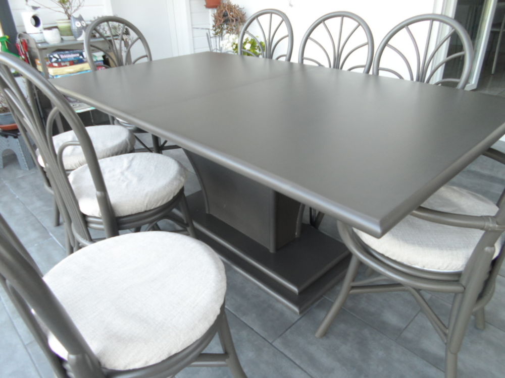 Table + chaises Meubles