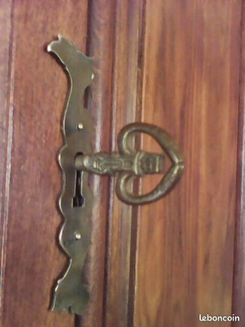 VAISSELIER EN CHENE 500 Condezaygues (47)