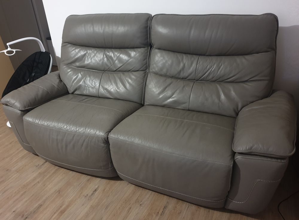 Canap&eacute; relax &eacute;lectrique et fauteuil relax &eacute;lectrique en cuir Meubles