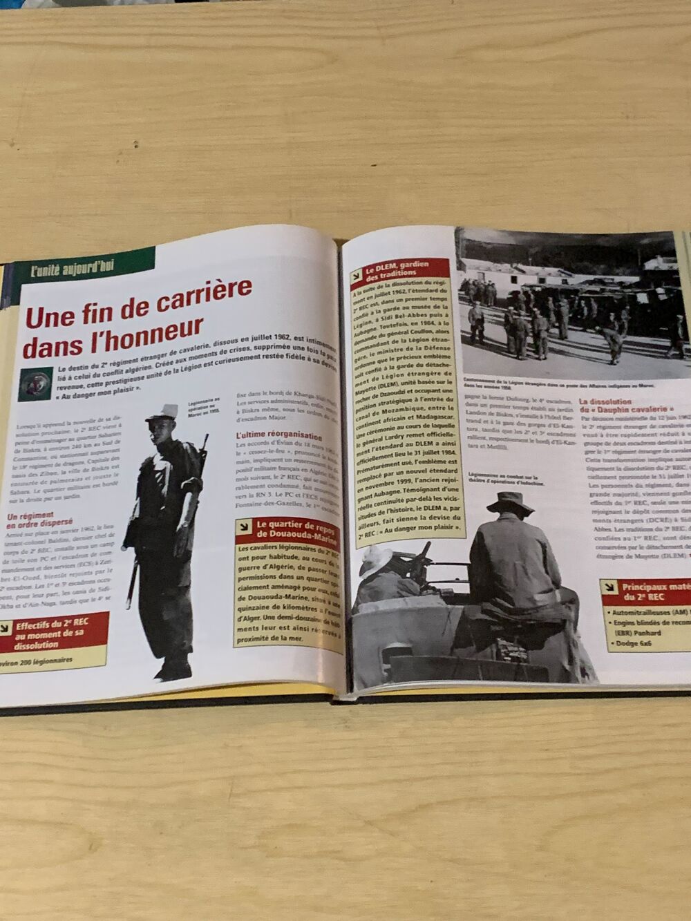 Livre insignes militaire Livres et BD
